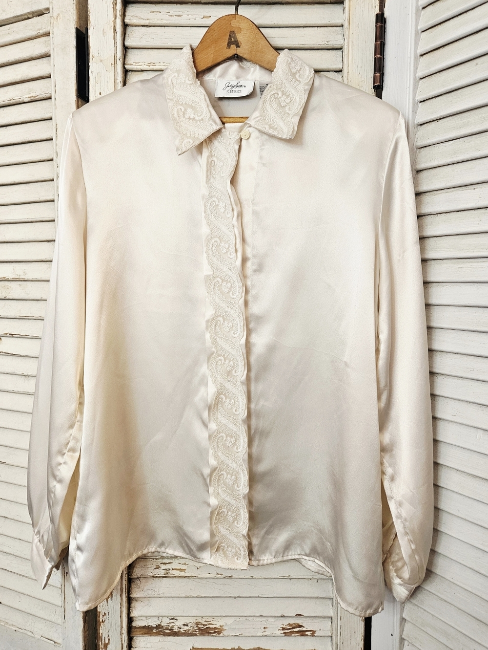 Vintage 90s Cream Satin And Lace Blouse Medium